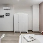 住宿加早餐酒店 Rafilina's House