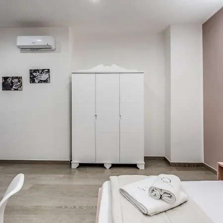 Bed & Breakfast Rafilina's House
