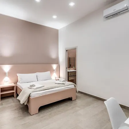 Rafilina's House Bed & Breakfast 4*