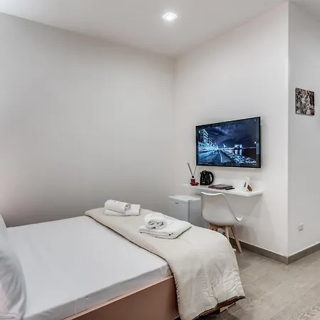 Bed & Breakfast Rafilina's House 4*