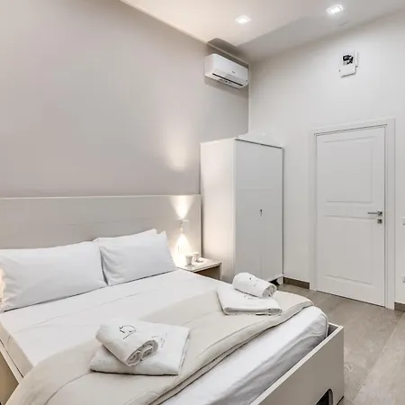 Rafilina's House Bed & Breakfast 4*